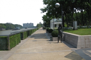 公园的河流