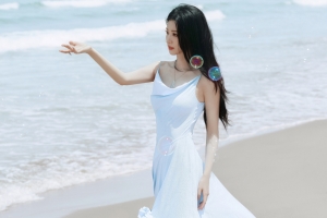 海边海滩美女 王楚然 蓝色裙子 4K壁纸 3840x2400