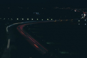 道路 光线 长曝光 夜间 鸟瞰图 深色 4k壁纸 3840x2160