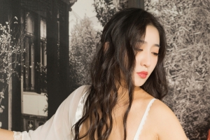 长卷发美女女神姜璐4k壁纸
