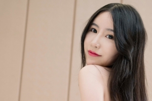 清纯美女谢芷馨3440x1440桌面壁纸