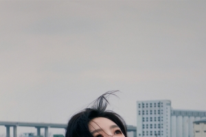 江边白衬衫章若楠 4K高清竖屏手机壁纸2160x3840免费下载