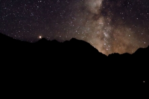 夜 星空 山脉 剪影 深色 4k壁纸 3840x2160