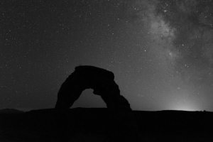 拱门 剪影 星星 夜间 4k壁纸 3840x2160