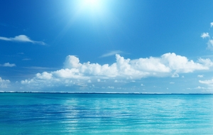 简约唯美大气美丽海景海报背景