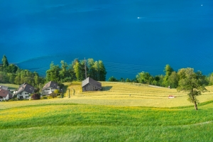 秋天海边房子小屋风景4K壁纸3840x2160