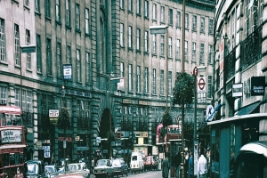 车水马龙  高楼林立 街道背景