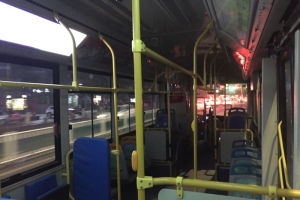 夜晚的公交车111111