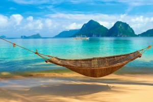 度假 浪漫海边沙滩 吊床 4k风景壁纸