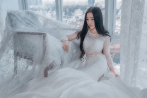 新娘 白色婚纱礼服4k壁纸