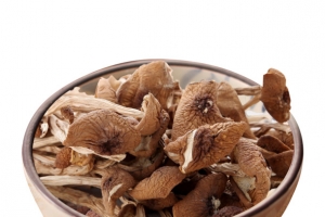 一碗茶树菇