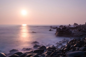 海岸 石头 岩石 阳光 水 雾 风景 4k壁纸 3840x2160