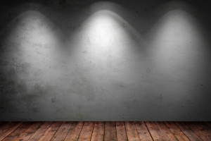 灰色墙壁灯光木地板