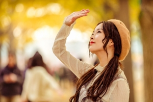 秋色正浓 佳丽 清纯美女4k壁纸