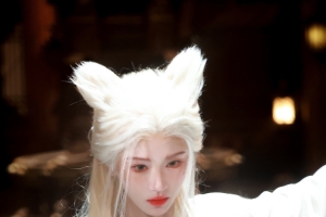 鞠婧祎白发狐狸4k手机壁纸