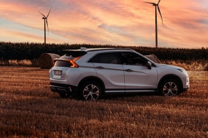 三菱eclipse cross 三菱 车辆 suv 白色 领域 日落 4k壁纸 3840x2160