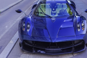  pagani huayra 汽车 跑车 蓝色 碳纤维 4k壁纸 3840x2160