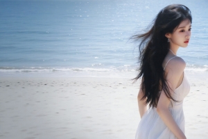 海滩 白裙优雅美女 回眸 3440x1440带鱼屏壁纸