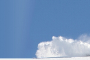 飞溅的雪