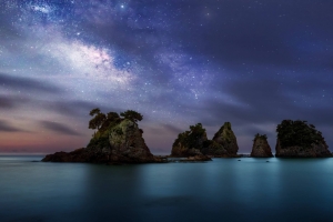 星空 海 石头 树 4k风景壁纸3840x2160