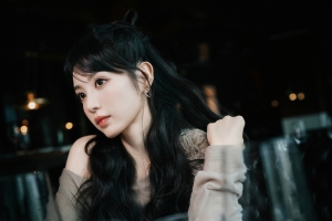 美女田曦薇2880x1800壁纸