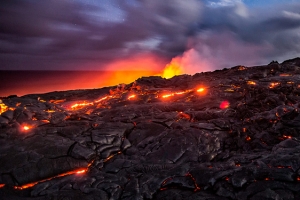 火山背景图