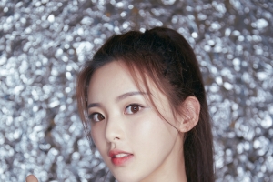 杨超越4k手机壁纸