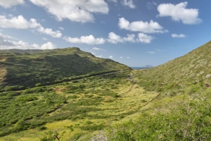 山谷 草地 丘陵 风景 自然 4k壁纸 3840x2160