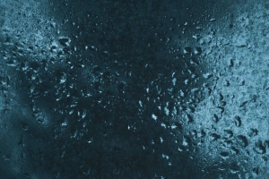 滴 玻璃 雨 表面 模糊 宏观 4k壁纸 3840x2160