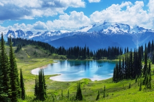 高山湖泊4K风景图片