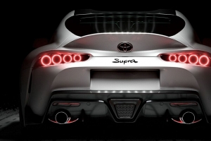 丰田supra 丰田 跑车 白色 后视 背光 4k壁纸 3840x2160