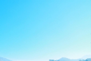 蓝色风景倒映山水背景