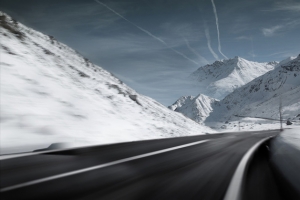雪山公路时尚背景