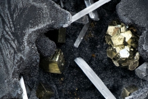 黄金 水晶 矿物 岩石 石头 4k壁纸 3840x2160
