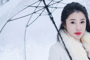 白色雪景美女陈嘉嘉3440x1440壁纸