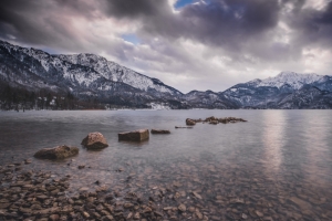 美丽的湖 Kochelsee 4k风景壁纸