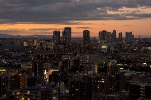 建筑 灯光 夜晚 城市 深色 4k壁纸 3840x2160