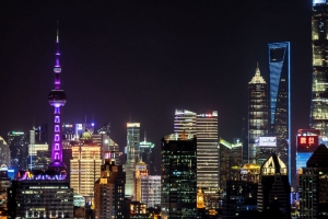 塔 摩天大楼 霓虹灯 灯光 建筑 城市 夜间 4k壁纸 3840x2160