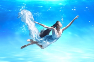 蓝色清新水底背景