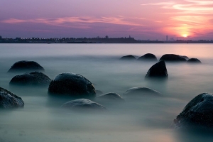 石头 海 雾 日出 自然 4k壁纸 3840x2160