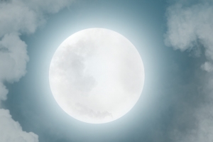 夜里天空的月亮
