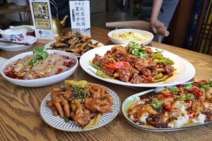 一桌好吃的饭菜