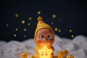 可爱星星人暗色主题4K高清平板壁纸3840x2879免费下载