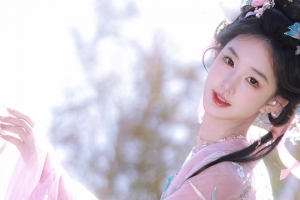 黄玉瑶国风大典 粉色古装可爱美女3440x1440带鱼屏壁纸