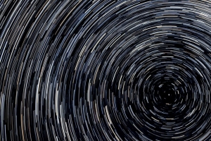 星星 螺旋 旋转 光线 长曝光 4k壁纸 3840x2160