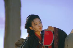 王楚然 古风 黑色裙子 4K美女手机壁纸