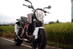  ktm 摩托车 自行车 白色 摩托车 4k壁纸 3840x2160