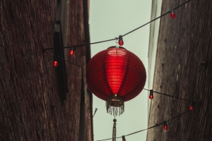 中国灯笼 灯笼 花环 建筑物 红色 4k壁纸 3840x2160