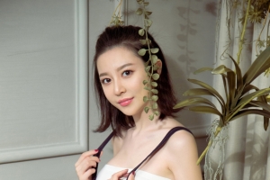 养眼美女慕羽茜写真4K壁纸