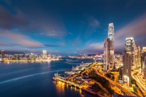 繁华都市夜景高楼大厦海绵天空